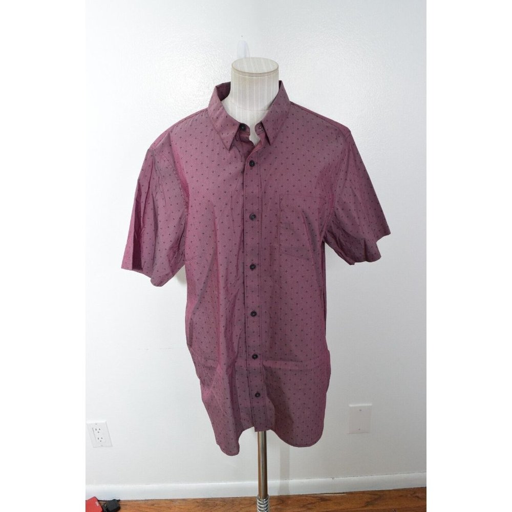 Travis Mathews Large Purple Short Sleeve Button Up